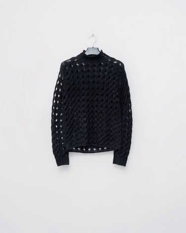 Lattice knit sweater, dark with crew neck and long sleeves