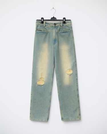 Light blue six-pocket jeans with ripped knees and straight-leg fit