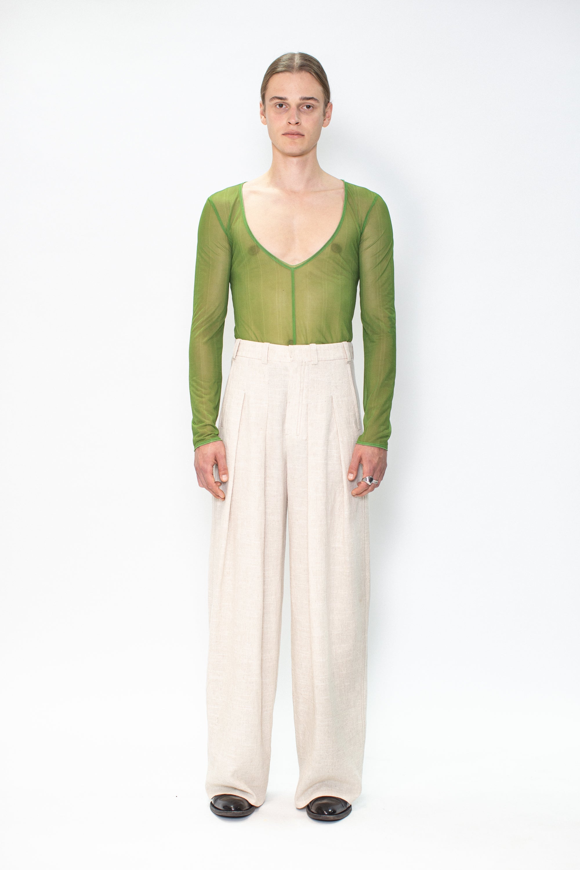 BAGGY PANTS WITH DEEP PLEATS